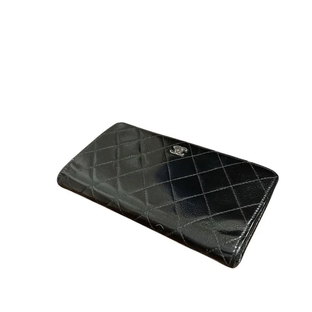 Chanel quilted black leather wallet